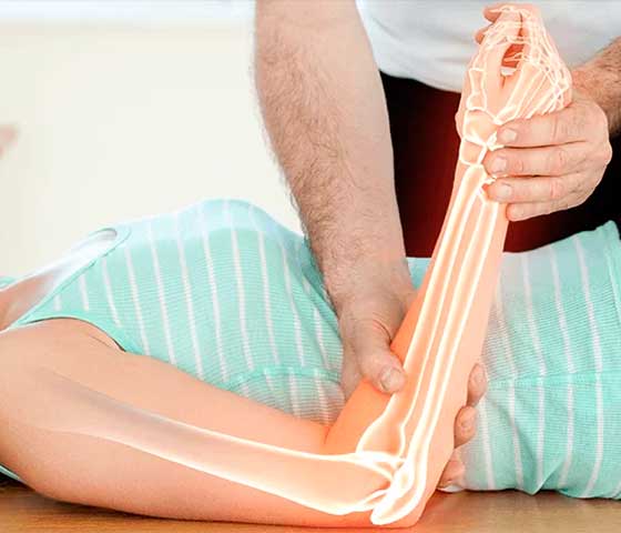 Joint Mobilization Physical Therapy in Milton
